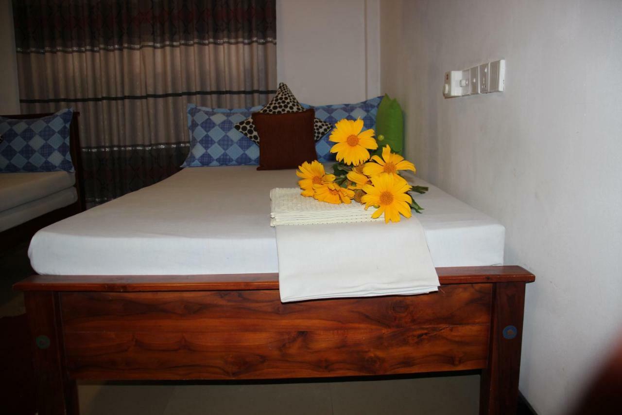 Miheen Hotel & Resort - Anuradhapura Mihintale Bagian luar foto